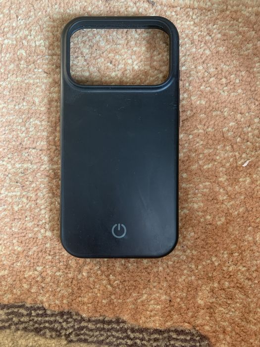 Husă cu baterie externă iPhone 17 Pro Max - Cello (Neagră)
