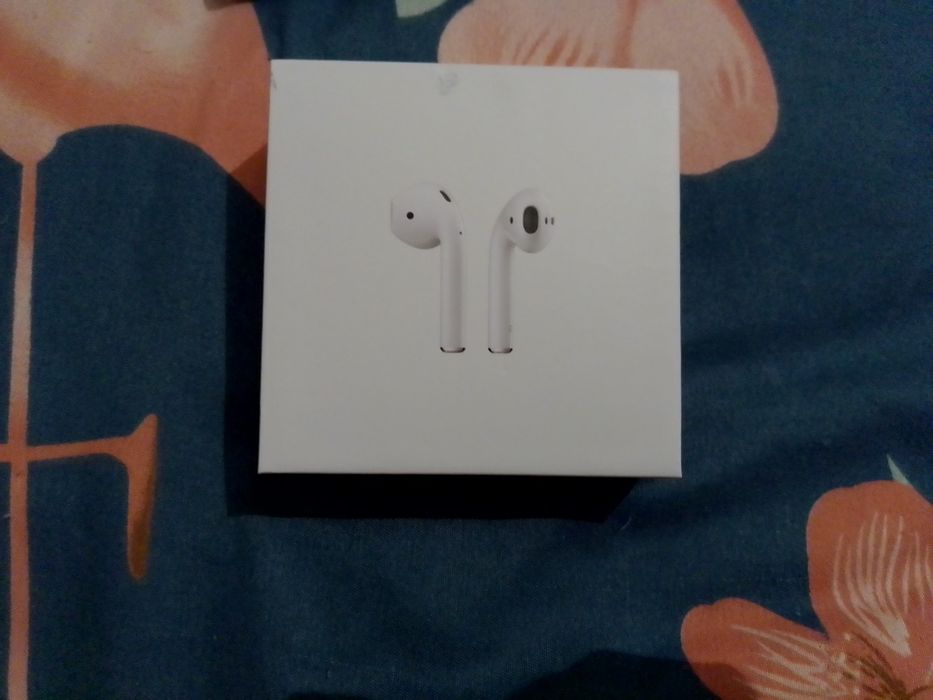 AirPods новые, хорошие