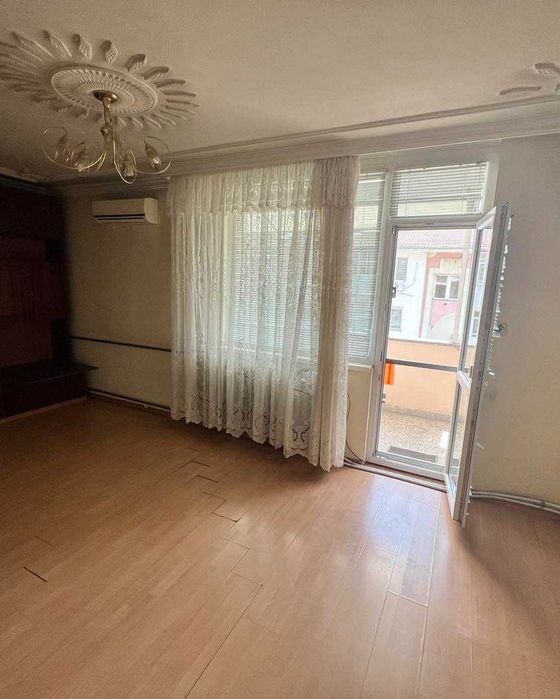 Продава се Тристаен апартамент в Търговище, Боровец - 90 кв.м за 1190 €/кв.м - Снимка #3