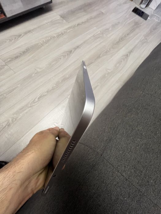 Ipad AIR 4  модел А2316 - 64GB без SIM карта