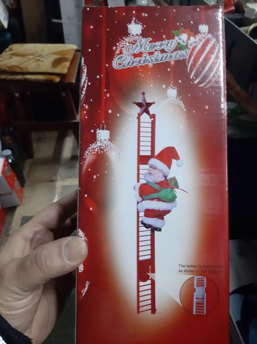 Vând moși Crăciun cățărători și urcători pe scara