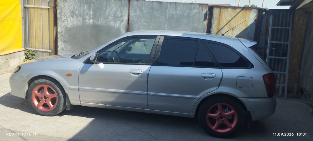 Мазда 323F 2002г