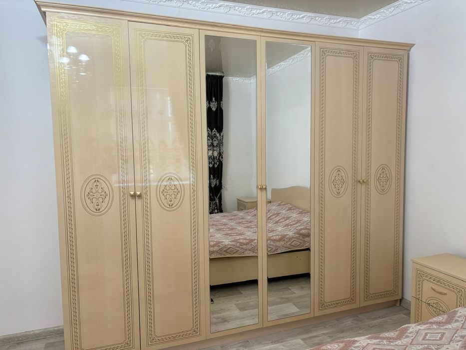 Спальный гарнитур