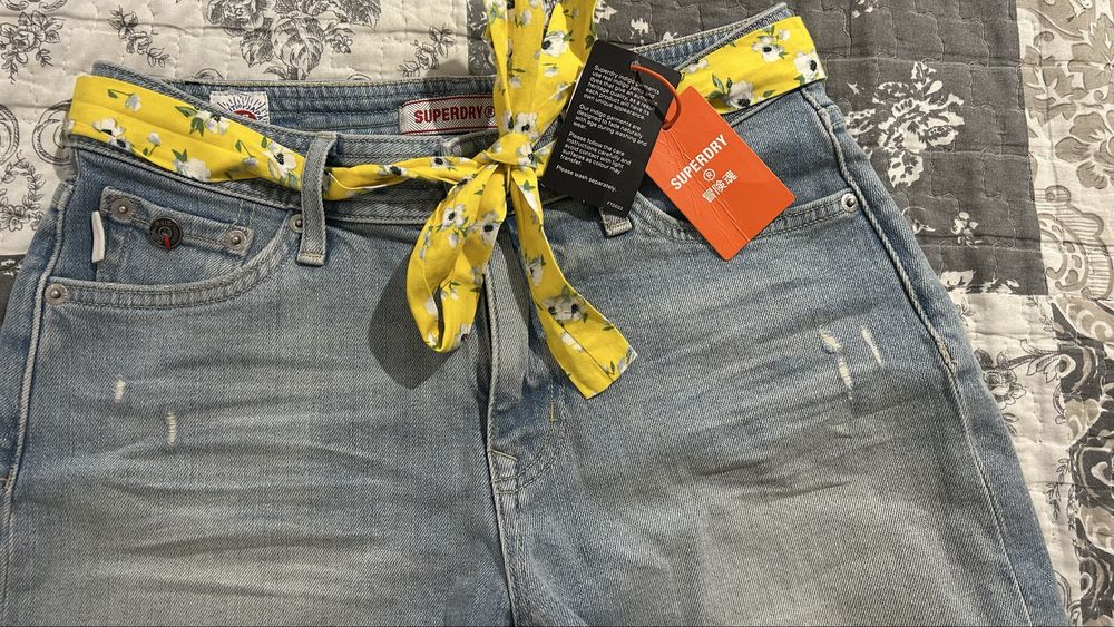 Дънкови къси панталонки