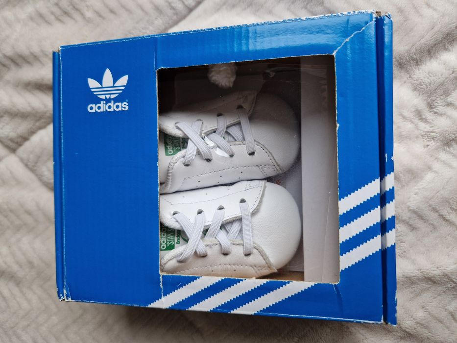 Бебешки обувки - Adidas Stan Smith Crib