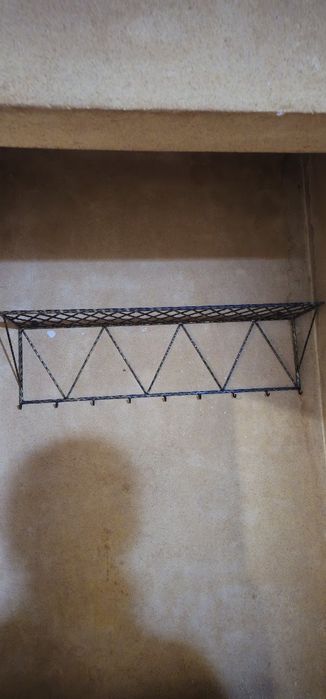 Вешалка в прихожую