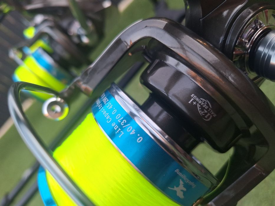 Set 4 Lansete Crap Pro FLx 9  3.90m 3.75 LBS 2 tronsoane Lbs + 4 Mulin