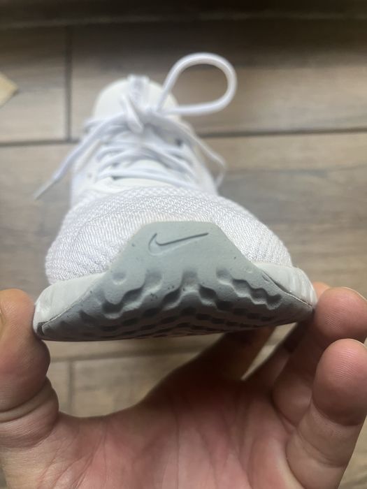Nike revolution 5 46номер