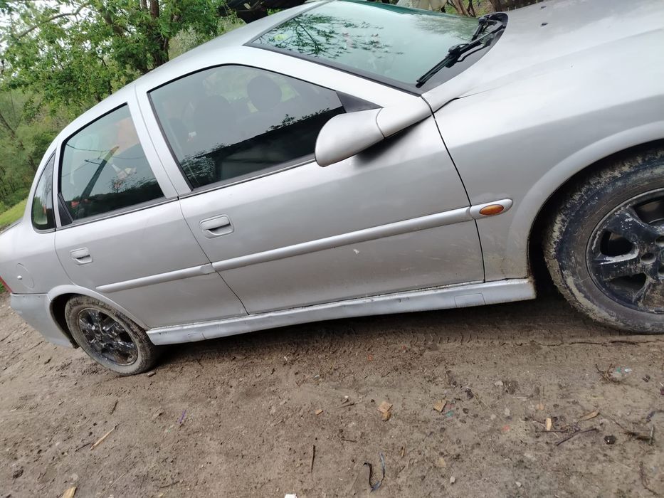 Opel Vectra B 2000 ron