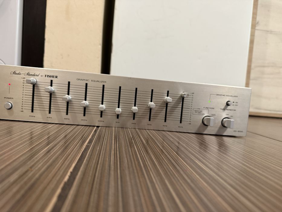 Fisher EQ-3000 Еквалайзер