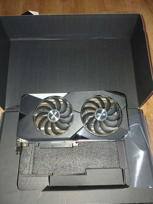 Vând Placă video RTX 3060Ti