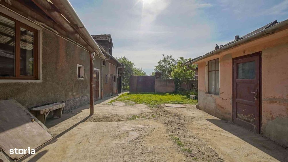 Casă renovată în Feldioara Brasov cu încălzire în pardoseală