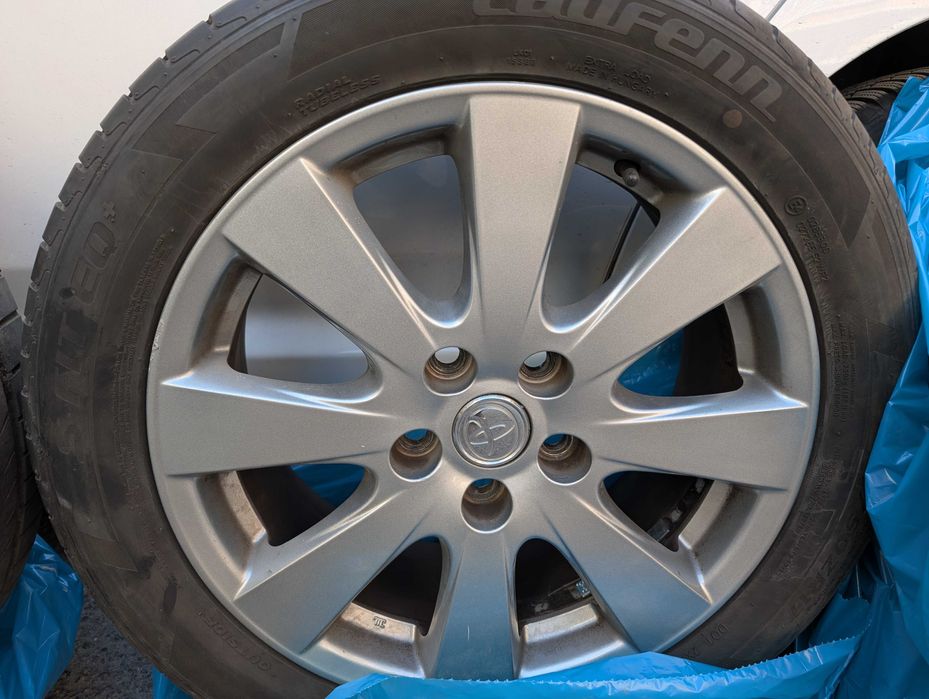 Джанти с гуми 17" Toyota Avensis