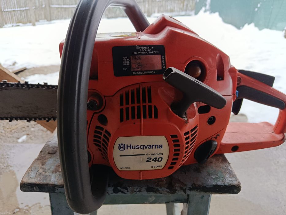Drujbă Husqvarna e240