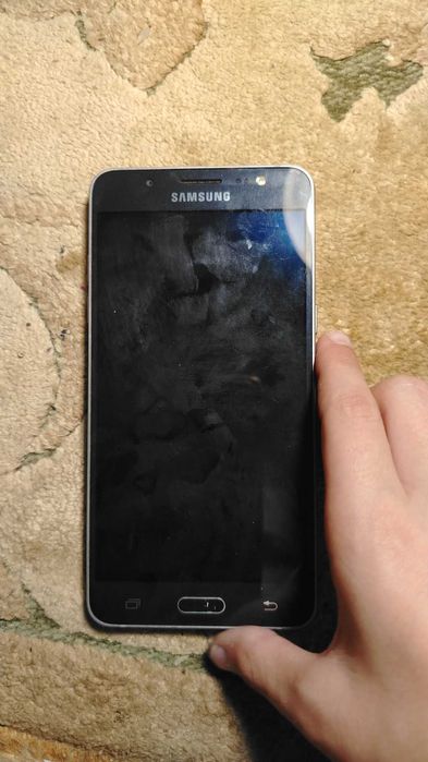 Продам Samsung j5 2016