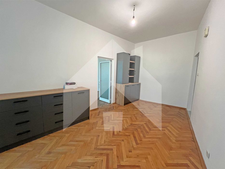 Продава се Двустаен апартамент в Нови пазар - 60 кв.м за 935 €/кв.м - Снимка #15