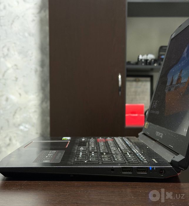 Acer Predator Helios 300 — Gaming / Ish uchun
