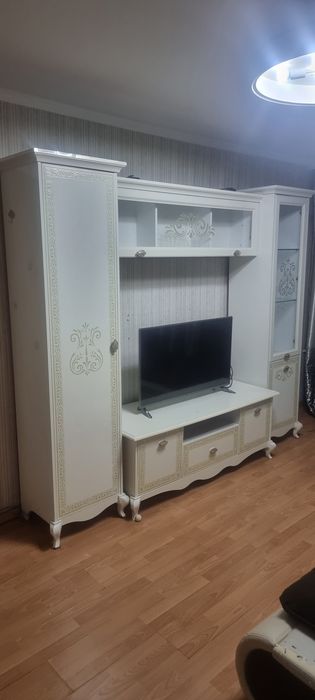 Тумба под ТВ шкаф