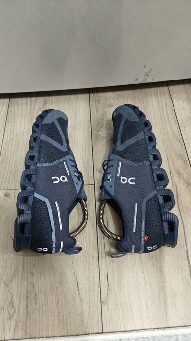 On.  cloud.  Nr   40.5