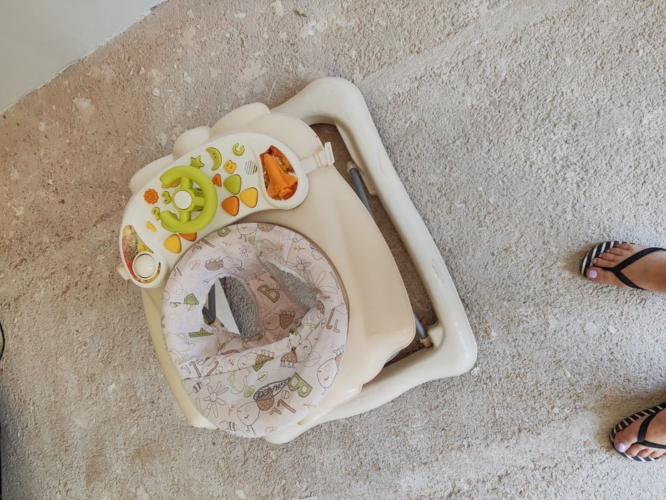 Бебешка проходилка Graco