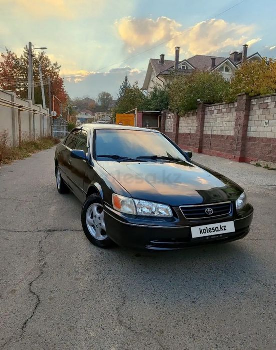 Продам тайота 25