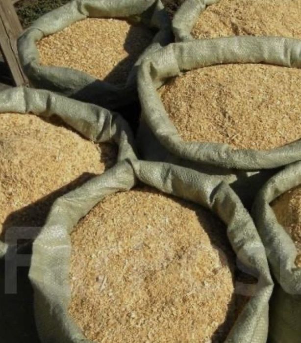 Продам опилки в мешках.
