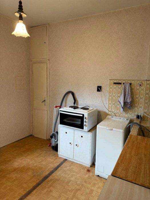 Дава се под наем Двустаен апартамент в Варна, Център - 50 кв.м за 229.5 € - Снимка #3