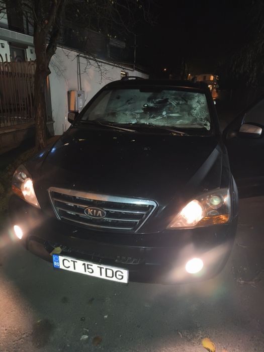 Vind Kia Sorento 2009 ,4000€
