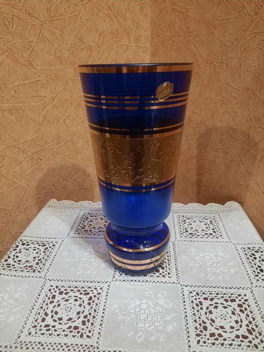 Роскошная кобальтовая ваза, Богемия, Чехословакия. Богатое золочение 2