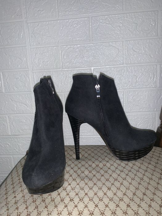 Продаю демисезонную обувь