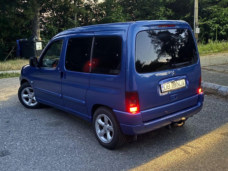 Vând mașină personala