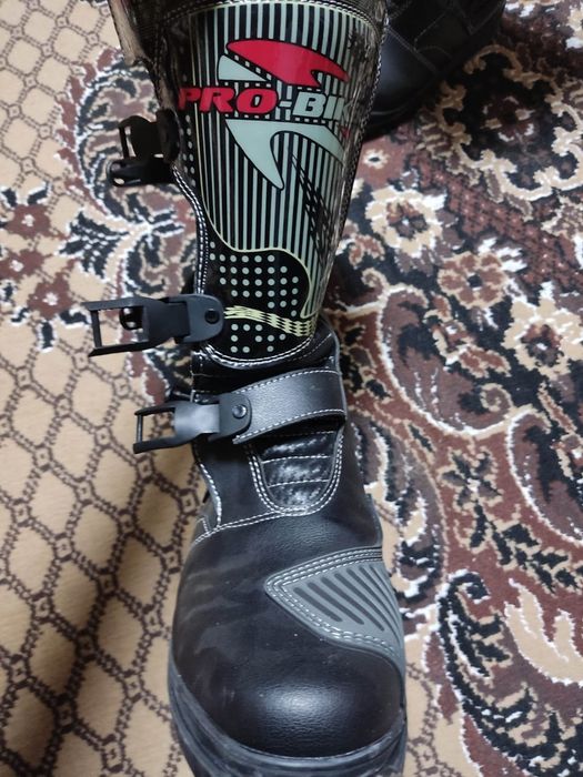 Продам Мотоботы.