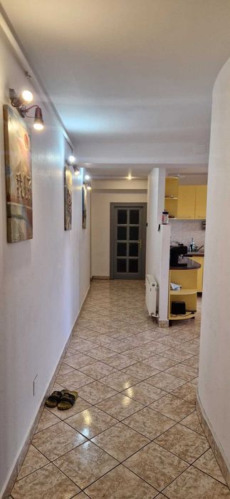 Caut coleg de apartament!