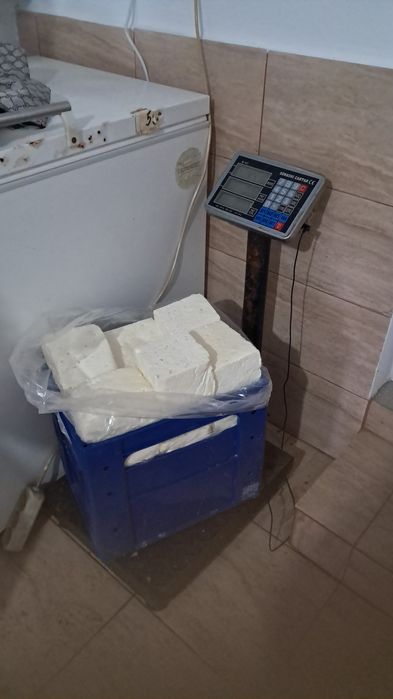 Vand Telemea Caș Brânză proaspătă puțin sarata