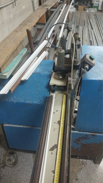 Masina debitat baghete kaban