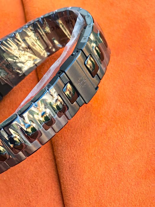 Patek Nautilus с 4 секунди отклонение