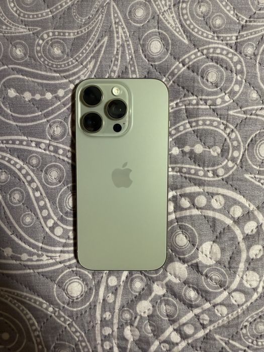 Продам айфон 16 про