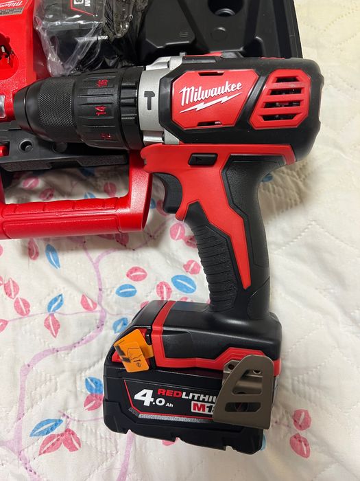 Aкумулаторен ударен винтоверт MILWAUKEE M18 BPDN