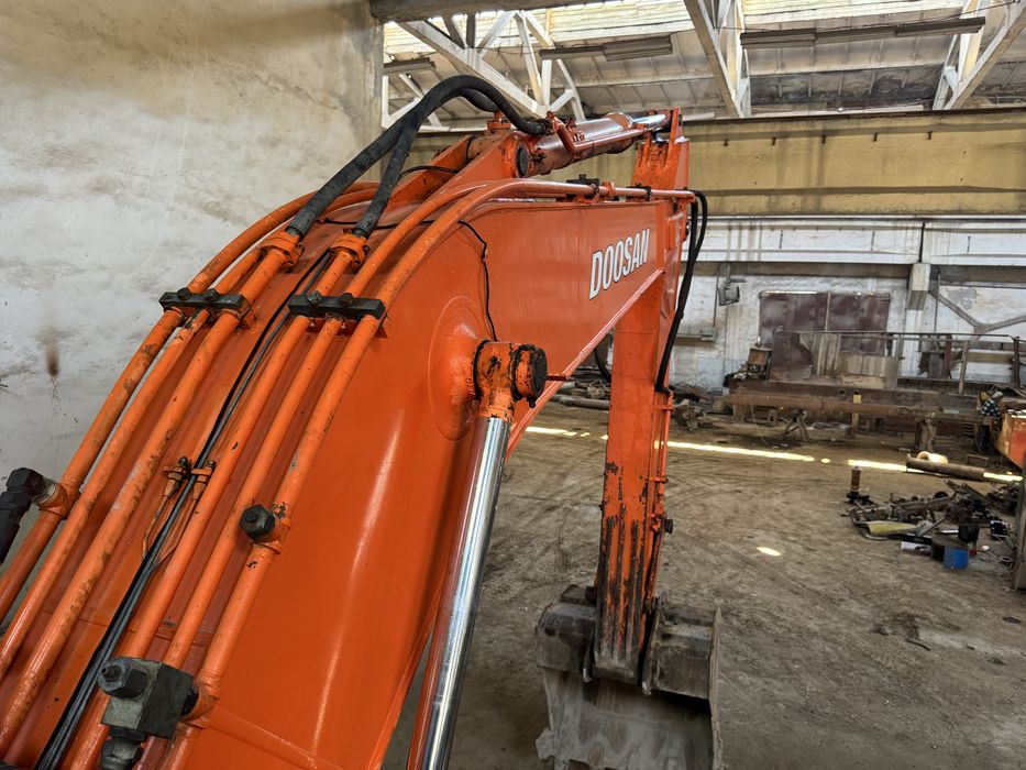 Doosan 225 LC ekskavator sotiladi