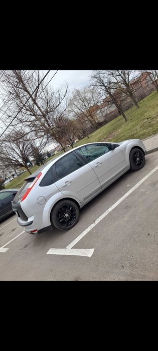 Ford focus 2 - 1.6 benzină - 2005 - DEFECT