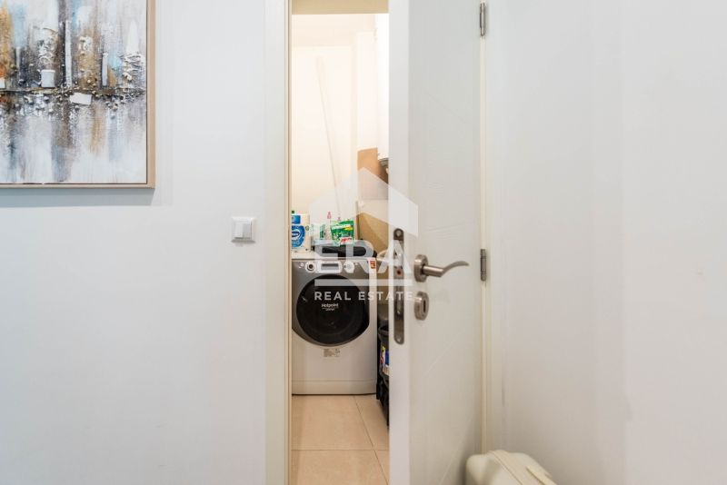 Продава се Двустаен апартамент в Варна, Център - 59 кв.м за 4390 €/кв.м - Снимка #11