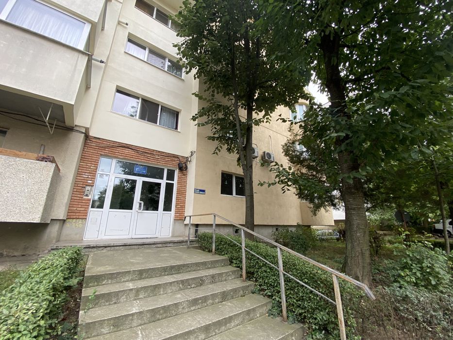 Vand apartament gavana 3 Q-uri