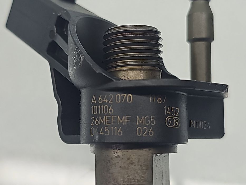 Injector Mercedes Clasa S (W221) [Fabr 2005-2013] A6420701187 3.0 CDI