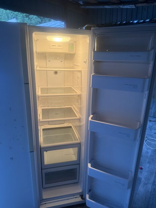Продам холодильник Samsung