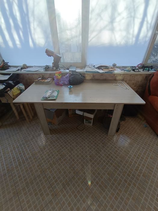 Продам стол в отличном состоянии