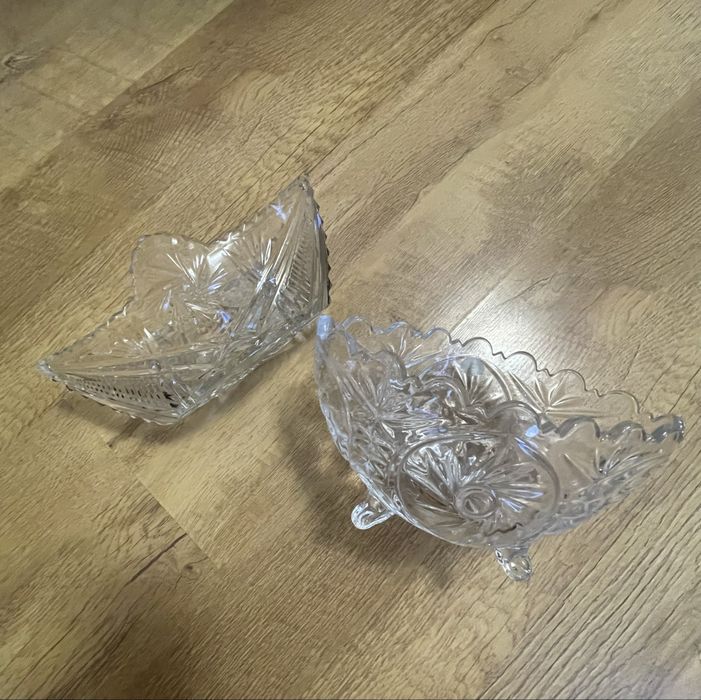 Вазу хрустальную продаю