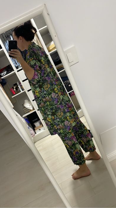 Compleu/costum potrivit pt s