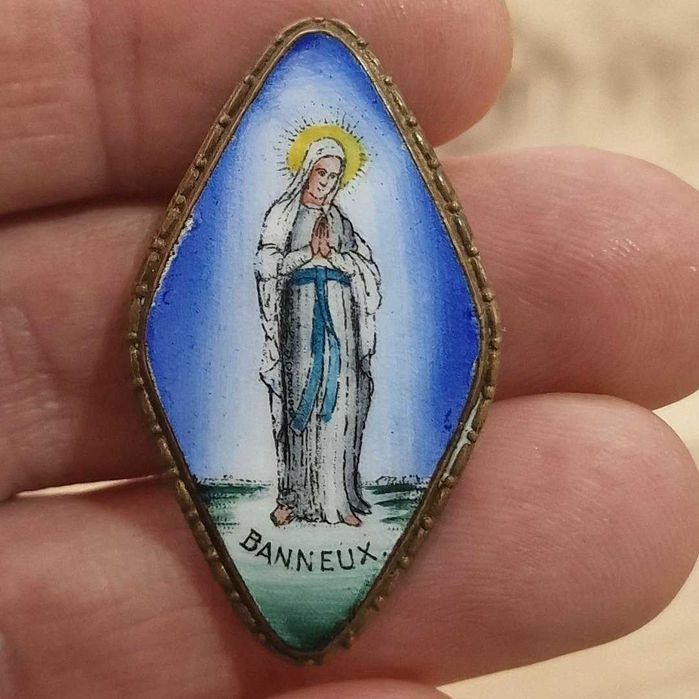 Broșă Veche Religioasă Maca Domnului Banneux