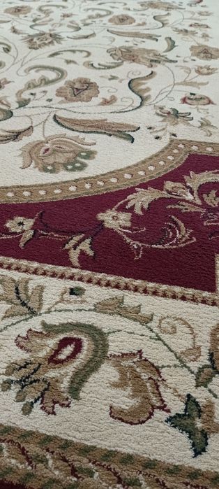 Ковёр в отличном состоянии