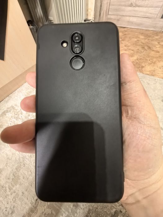 Продам Huawei Mate 20 lite